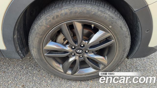 Hyundai Santa Fe (DM) Diesel(e-VGT) 2.0 2WD Exclusive Special 2015 — фото 5