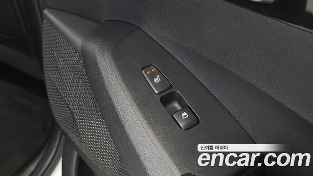 Kia Seltos Gasoline 1.6 Turbo 2WD Signature 2023 — фото 19
