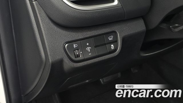 Kia Seltos Gasoline 1.6 Turbo 2WD Signature 2023 — фото 20