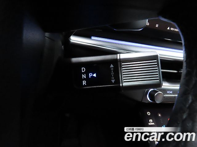 Hyundai Grandeur (GN7) 2,5 Gasoline 2WD Exclusive 2023 — фото 9