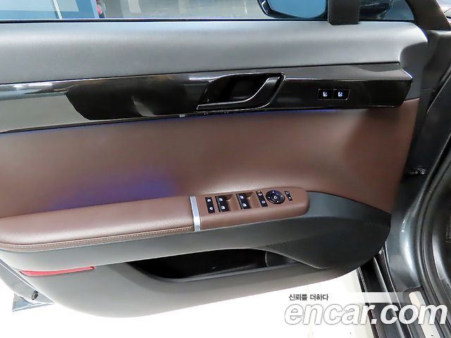 Hyundai Grandeur (GN7) 2,5 Gasoline 2WD Exclusive 2023 — фото 19