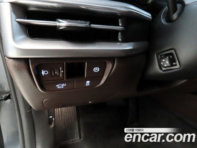 Hyundai Grandeur (GN7) 2,5 Gasoline 2WD Exclusive 2023 — фото 20