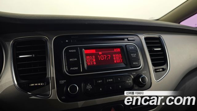 Kia Carens 2.0 LPi Prestige 2014 — фото 15