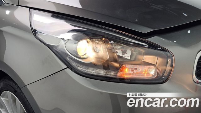 Kia Carens 2.0 LPi Prestige 2014 — фото 22