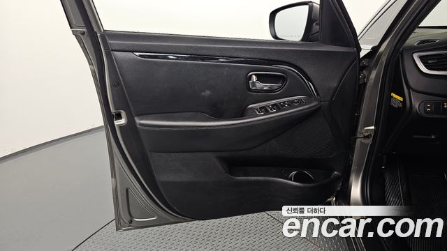 Kia Carens 2.0 LPi Prestige 2014 — фото 24