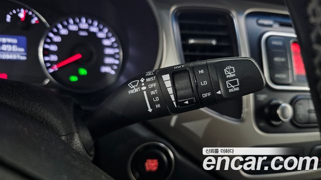 Kia Carens 2.0 LPi Prestige 2014 — фото 34