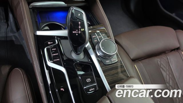 BMW 5 Series (G30) 523d xDrive Luxury 2022 — фото 9
