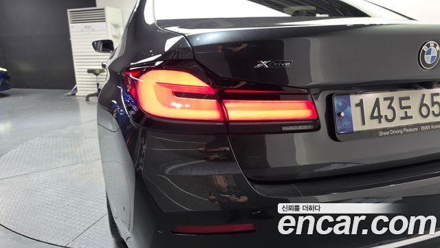 BMW 5 Series (G30) 523d xDrive Luxury 2022 — фото 23