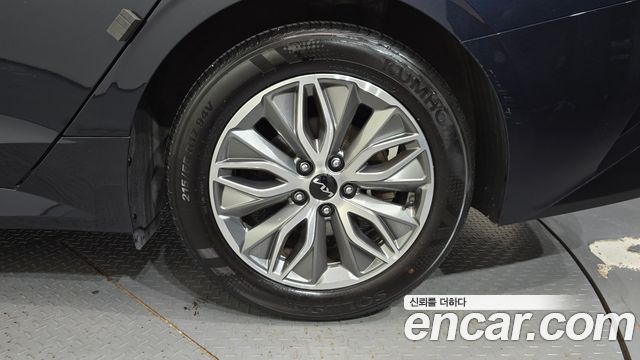 Kia K5 Hybrid (III) Prestige 2022 — фото 21