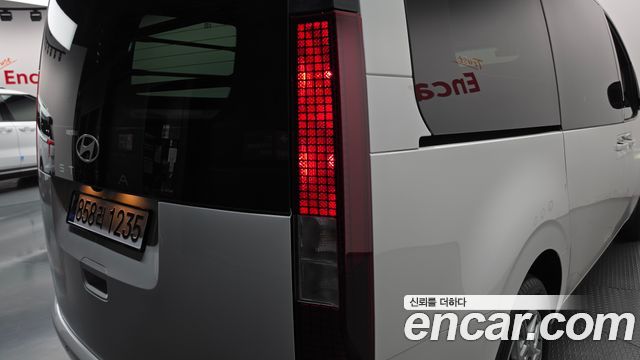 Hyundai Staria L3.5 Cargo 3-Seater Modern 2026 — фото 23