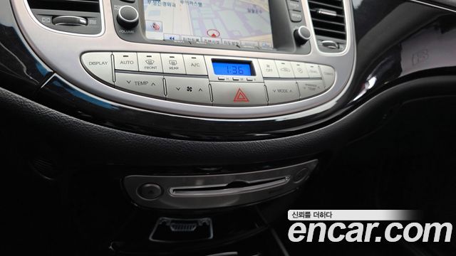 Hyundai Genesis BH 330 Luxury Standard 2012 — фото 17