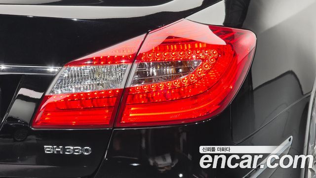 Hyundai Genesis BH 330 Luxury Standard 2012 — фото 23