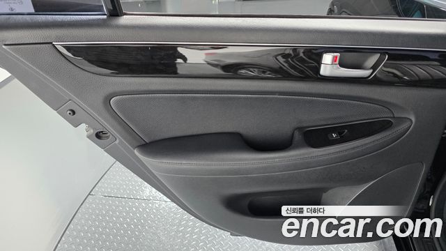 Hyundai Genesis BH 330 Luxury Standard 2012 — фото 25
