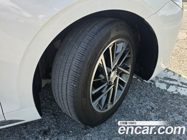 Hyundai Grandeur (IG) 2.5 Premium 2023 — фото 16
