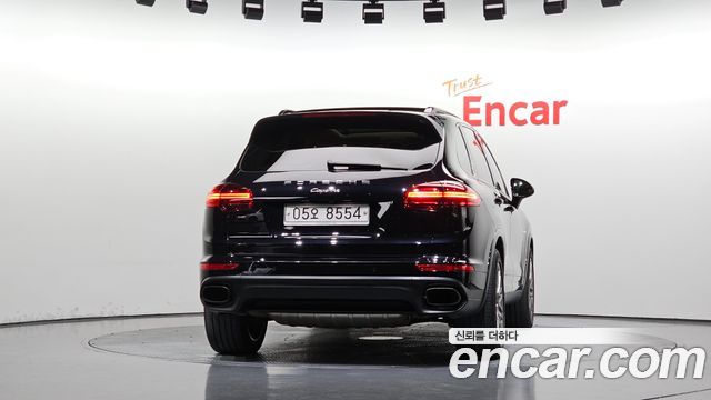 Porsche Cayenne 3.0 Diesel Platium Edition 958 2017 — фото 4