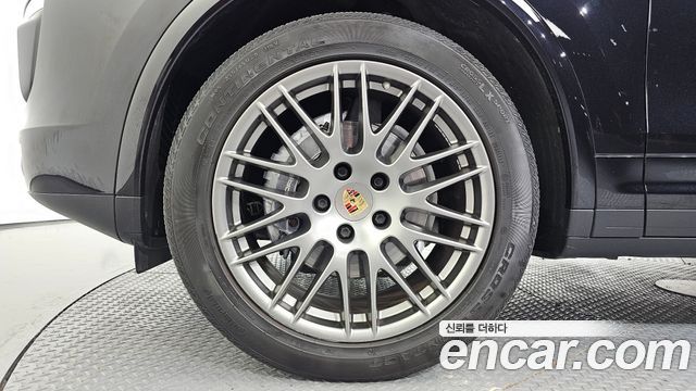 Porsche Cayenne 3.0 Diesel Platium Edition 958 2017 — фото 5