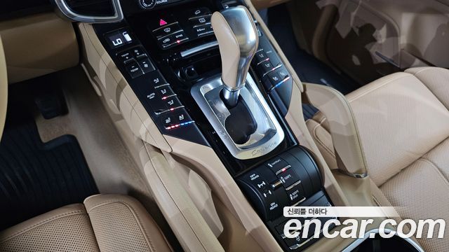 Porsche Cayenne 3.0 Diesel Platium Edition 958 2017 — фото 9