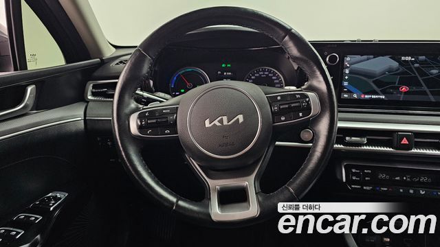 Kia K5 Hybrid (III) Trendy 2022 — фото 13