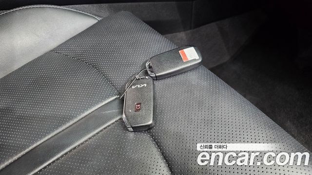 Kia K5 Hybrid (III) Trendy 2022 — фото 16