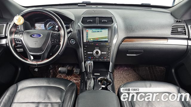 Ford Explorer 2.3 Limited 4WD 5th 2019 — фото 7