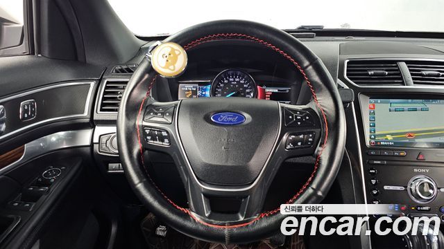 Ford Explorer 2.3 Limited 4WD 5th 2019 — фото 13