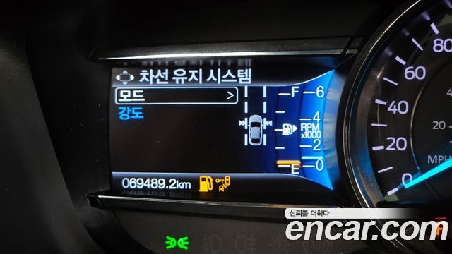 Ford Explorer 2.3 Limited 4WD 5th 2019 — фото 35