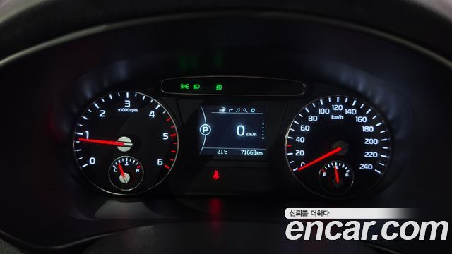 Kia Sorento Diesel 2.0 2WD Noblesse 2016 — фото 8