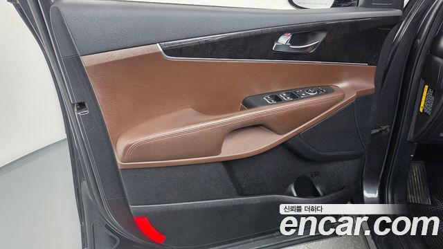 Kia Sorento Diesel 2.0 2WD Noblesse 2016 — фото 24
