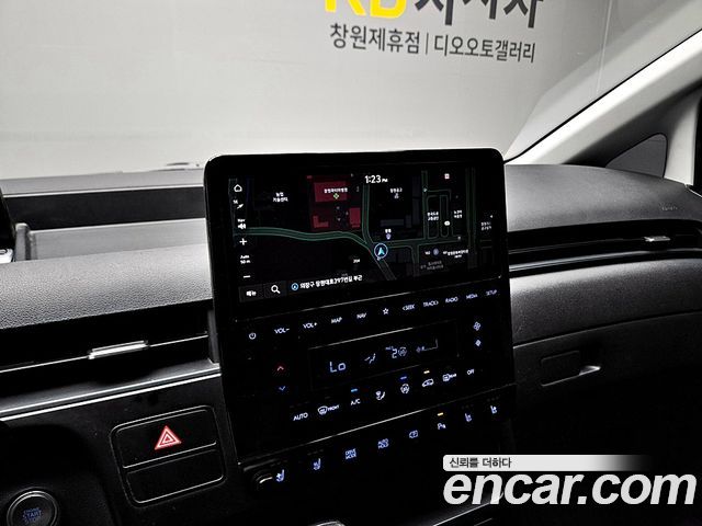 Hyundai Staria Cargo 3-Seater Modern 2022 — фото 10
