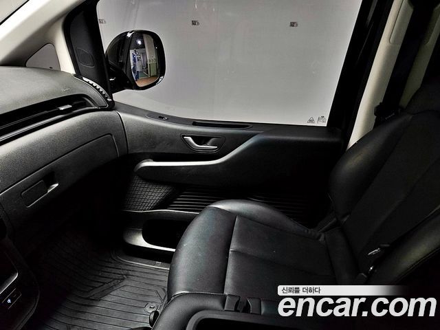 Hyundai Staria Cargo 3-Seater Modern 2022 — фото 16