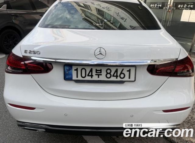 Mercedes-Benz E-Class (W213) E250 Exclusive 2022 — фото 2