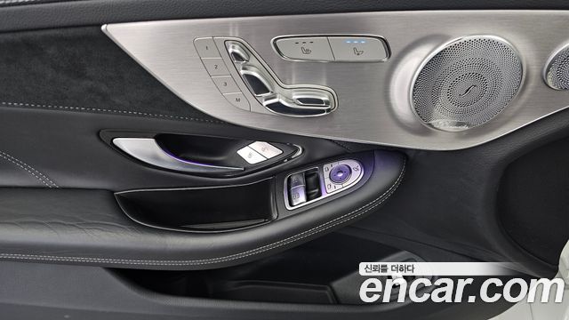 Mercedes-Benz C-Class (W205) C63 S AMG Coupe 2021 — фото 32