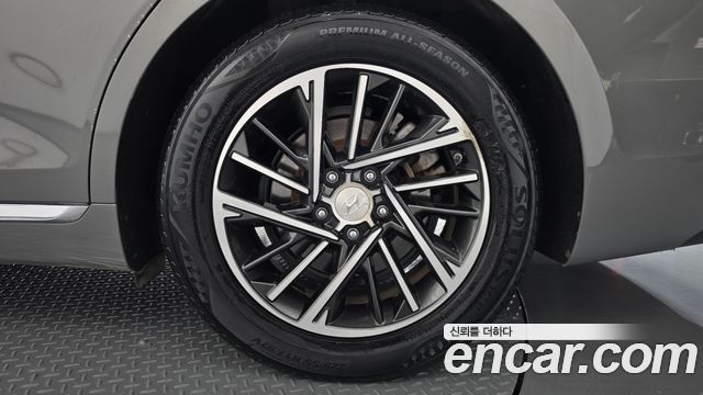 Hyundai Grandeur (IG) 2.5 Premium 2020 — фото 21