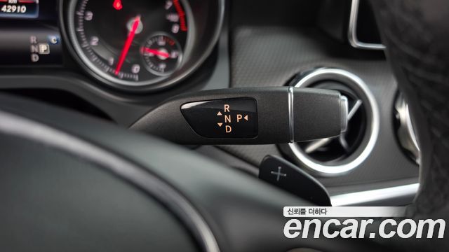 Mercedes-Benz GLA-Class (X156) GLA220 2018 — фото 9
