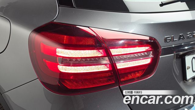 Mercedes-Benz GLA-Class (X156) GLA220 2018 — фото 23