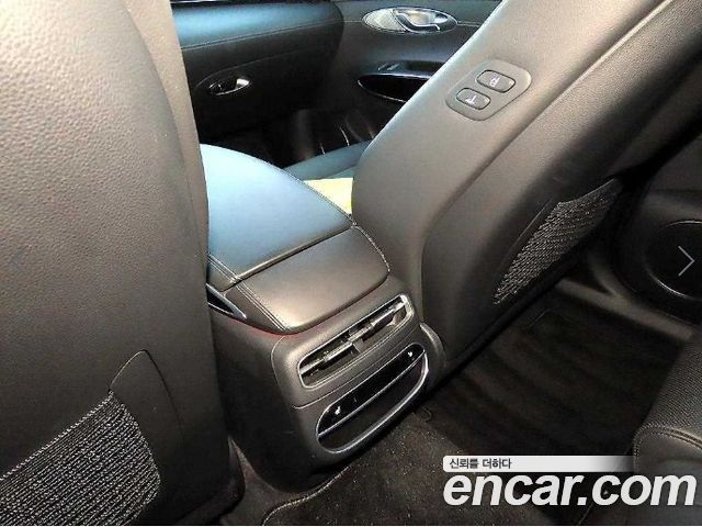 Genesis GV70 2.5T Gasoline AWD 2022 — фото 20