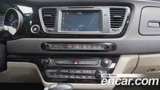 Kia Carnival 9-seater Noblesse 2015 — фото 14