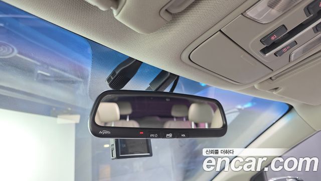Kia Carnival 9-seater Noblesse 2015 — фото 18