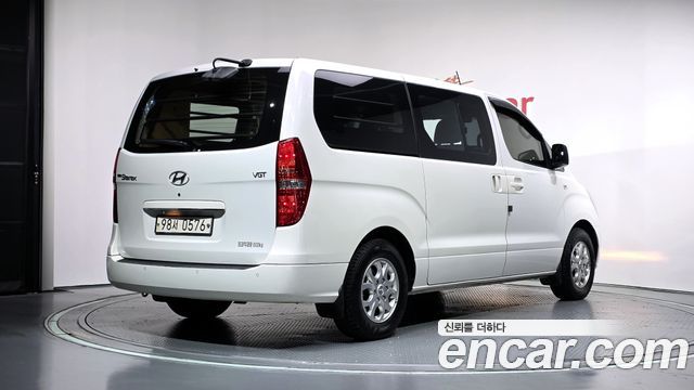 Hyundai Grand Starex Camping Car 2016 — фото 2