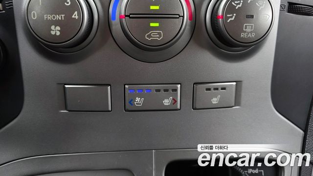 Hyundai Grand Starex Camping Car 2016 — фото 19