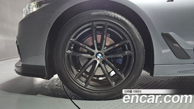 BMW 5 Series (G30) 520d xDrive M Sport Package 2017 — фото 5