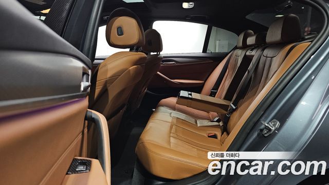 BMW 5 Series (G30) 520d xDrive M Sport Package 2017 — фото 11