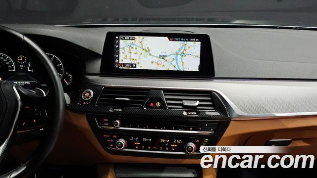 BMW 5 Series (G30) 520d xDrive M Sport Package 2017 — фото 14