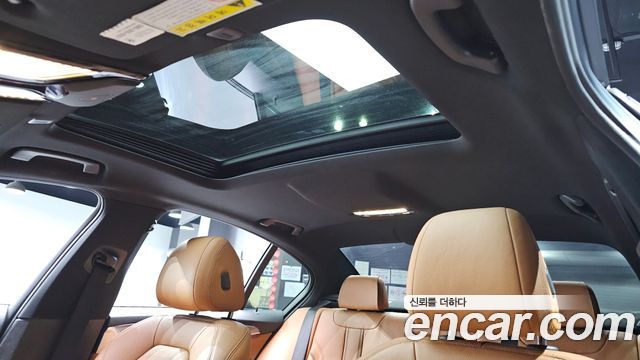 BMW 5 Series (G30) 520d xDrive M Sport Package 2017 — фото 18