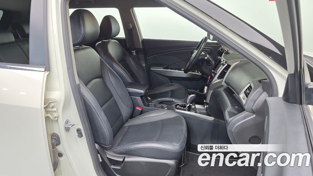 KG Mobility (SsangYong) Tivoli Diesel VX 2WD 2016 — фото 11