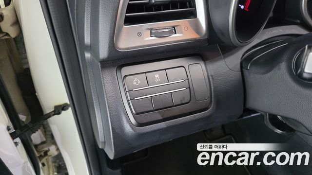KG Mobility (SsangYong) Tivoli Diesel VX 2WD 2016 — фото 16