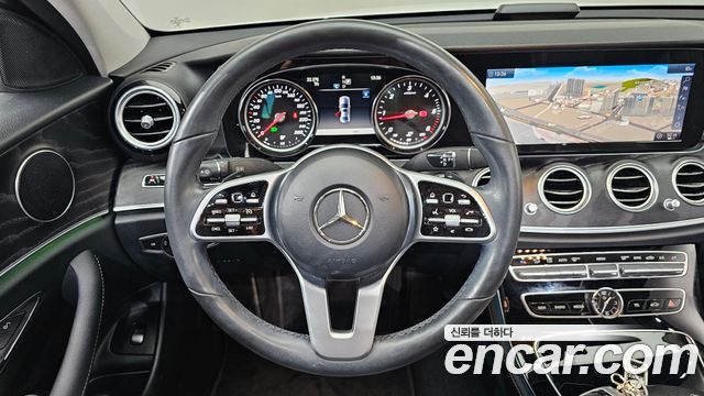 Mercedes-Benz E-Class (W213) E220d Avantgarde 2020 — фото 13