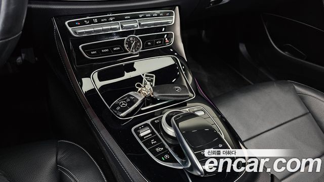 Mercedes-Benz E-Class (W213) E220d Avantgarde 2020 — фото 20