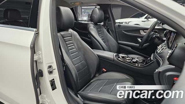 Mercedes-Benz E-Class (W213) E220d Avantgarde 2020 — фото 26