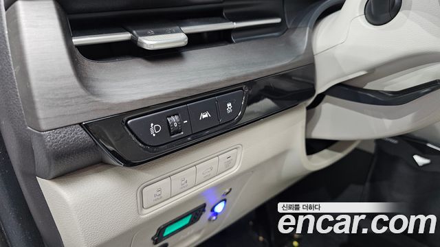 Kia Carnival (IV) Diesel 7-Seater Signature 2021 — фото 27